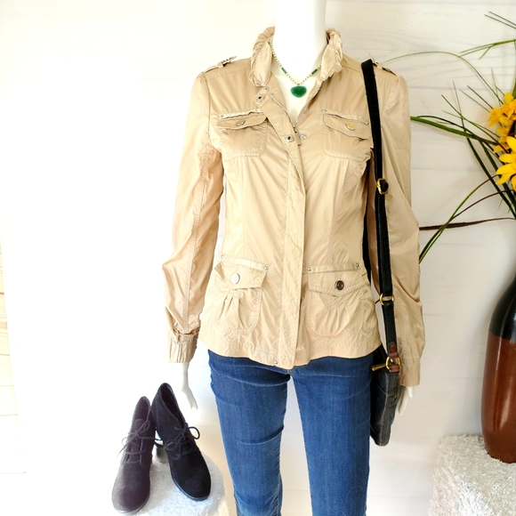 White House Black Market Jackets & Blazers - White House Black Market zip front cargo jacket